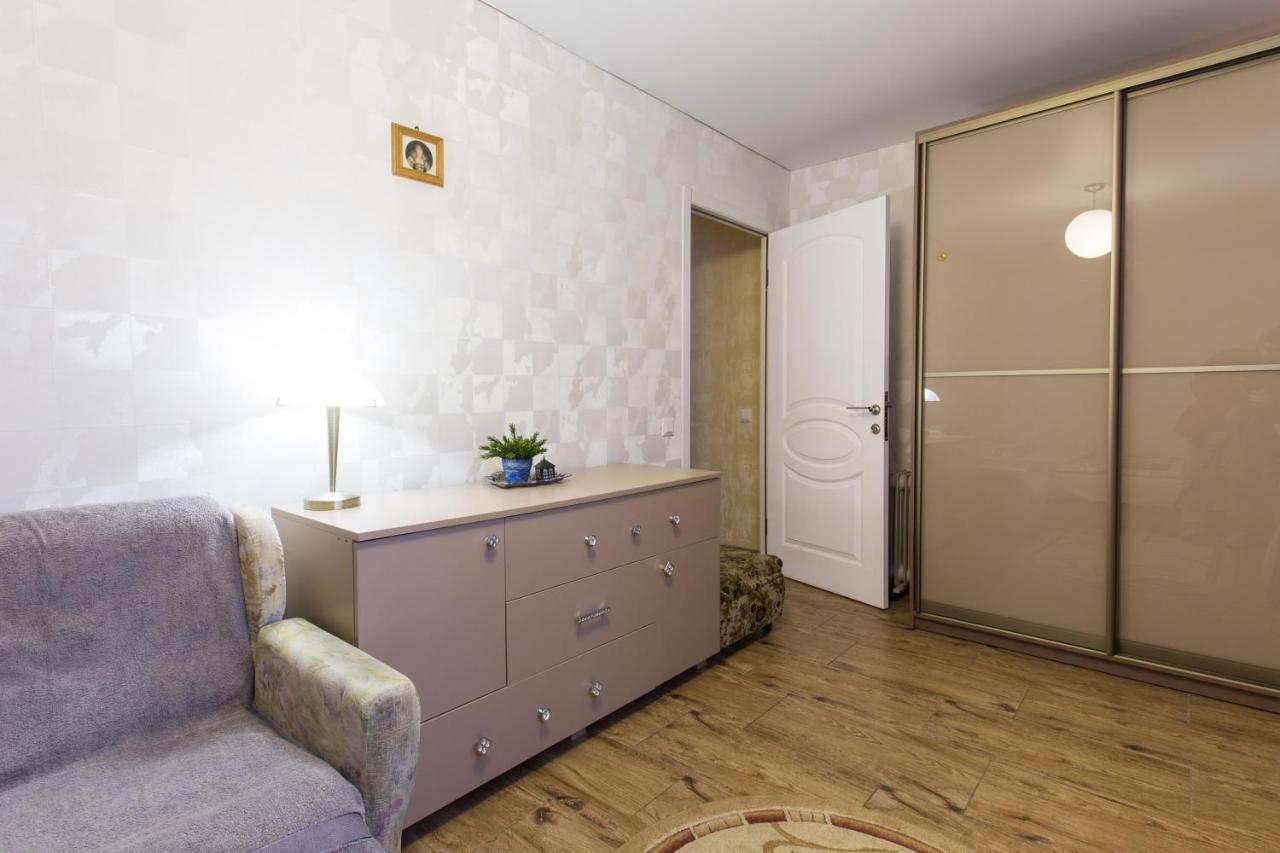 Botanical Garden Area Appartement Charkov Buitenkant foto